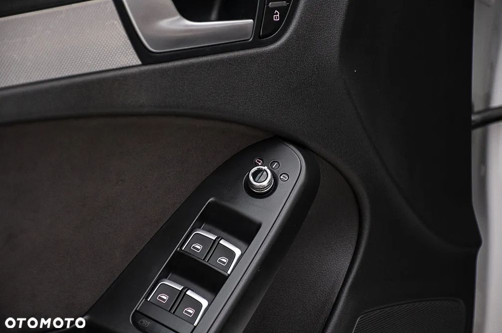 Audi A4 Avant 2.0 TDI DPF S line Sportpaket - 38