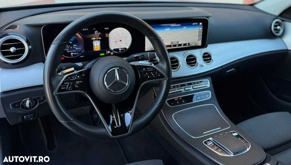 Mercedes-Benz E - 22