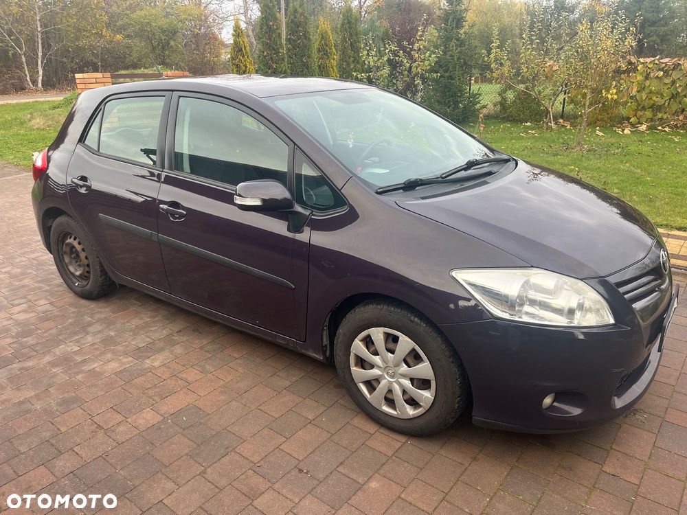 Toyota Auris 1.4 D-4D Luna - 1