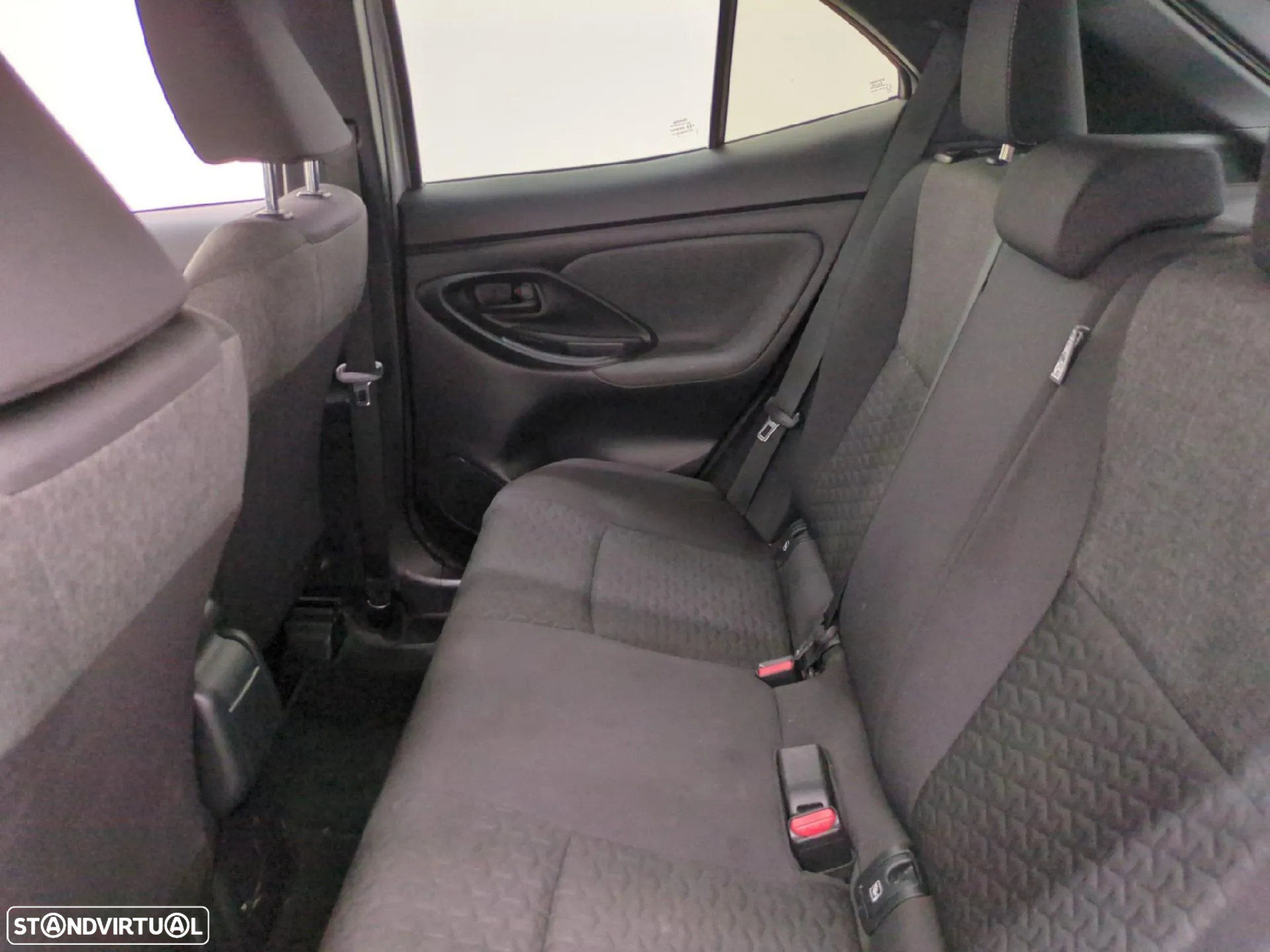 Toyota Yaris Cross 1.5 HDF Exclusive - 9