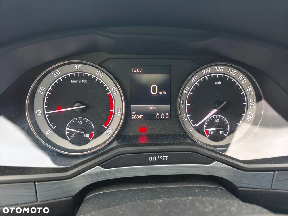 Skoda Superb 1.5 TSI Ambition - 11