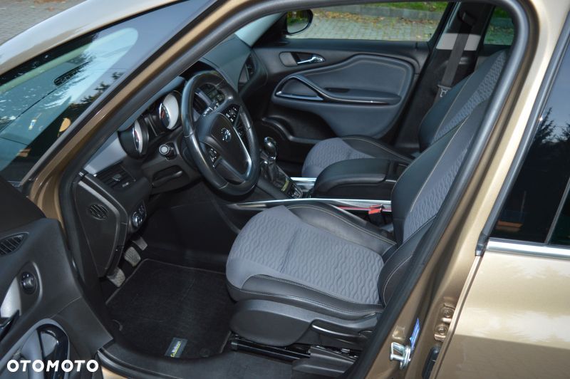 Opel Zafira - 11