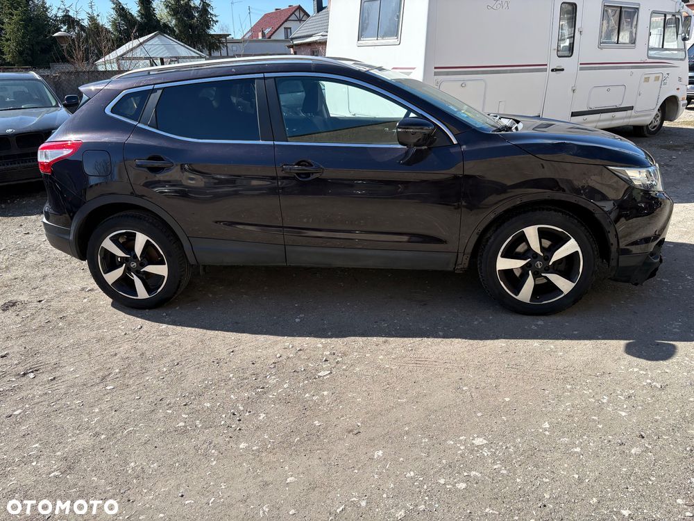 Nissan Qashqai 1.6 DCi Xtronic TEKNA - 3