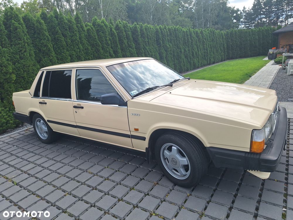Volvo Seria 700 - 27
