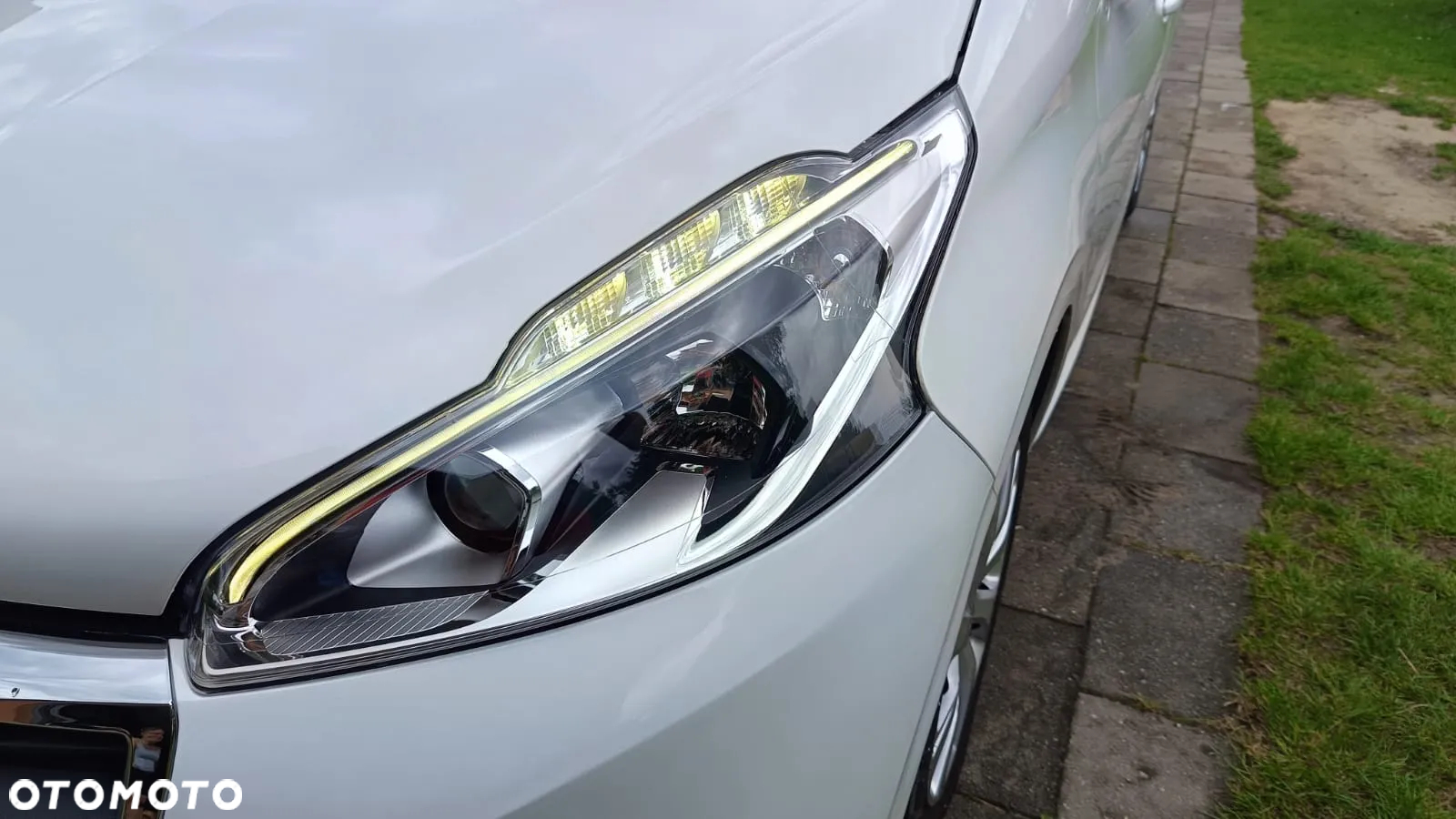 Peugeot 208 1.2 PureTech Access - 8
