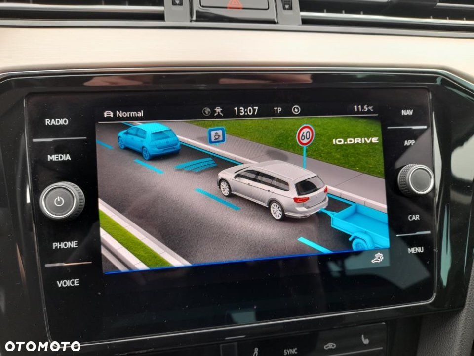 Volkswagen Passat - 26
