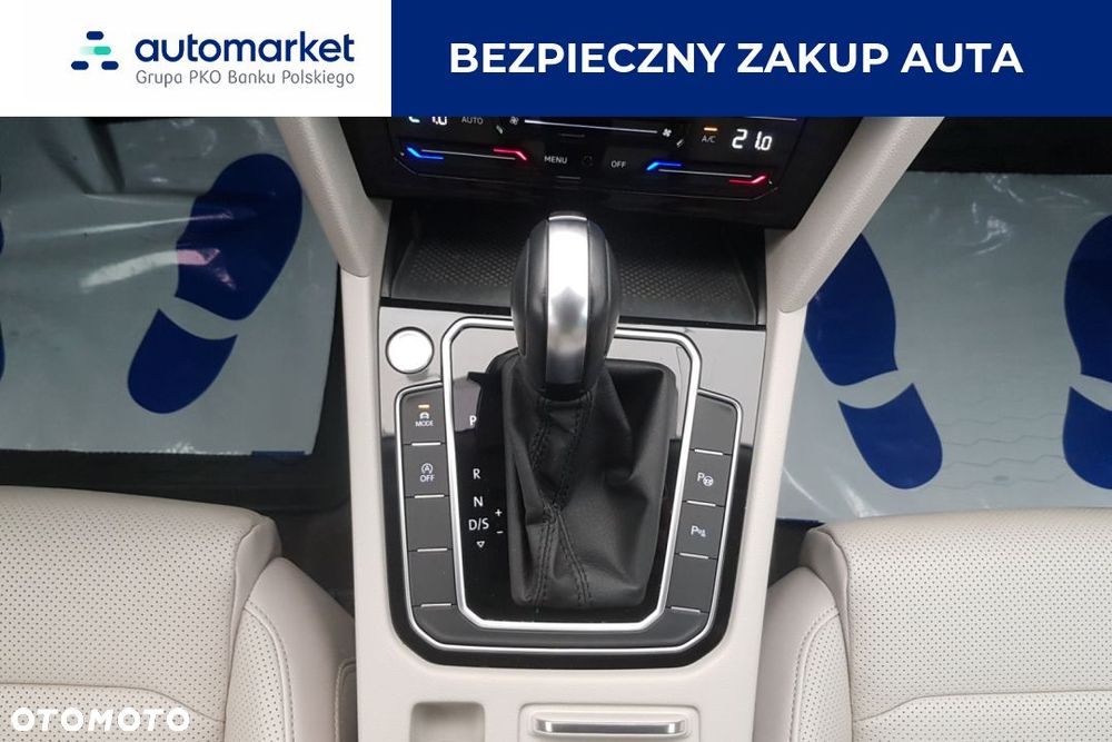 Volkswagen Passat - 20