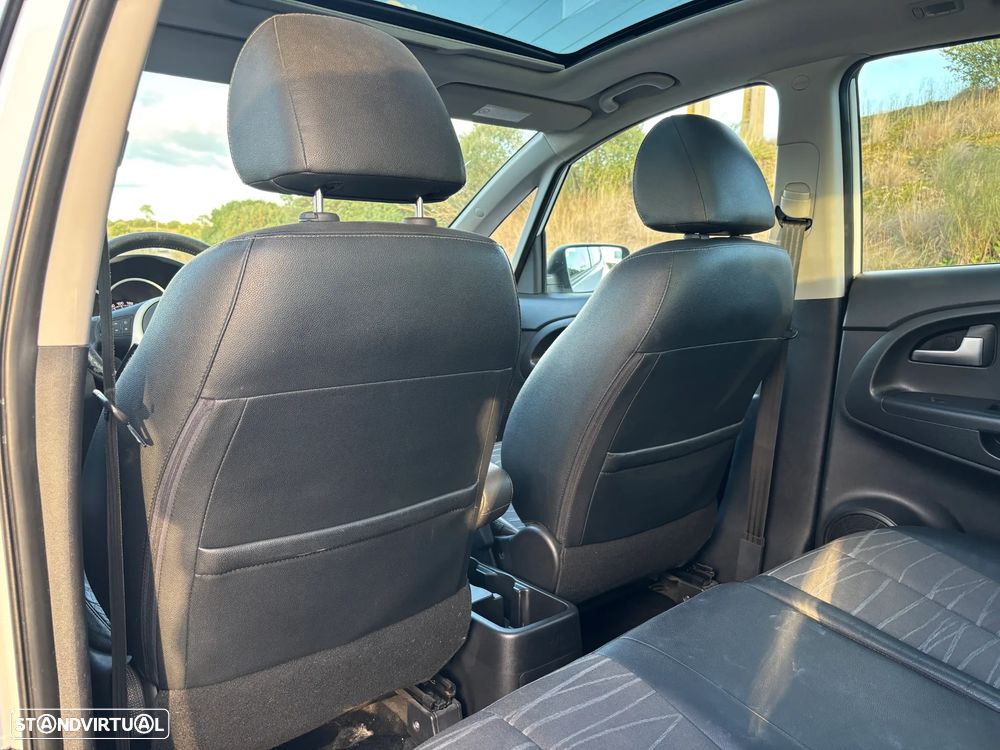 Kia Venga 1.4 CRDi TX ISG - 29