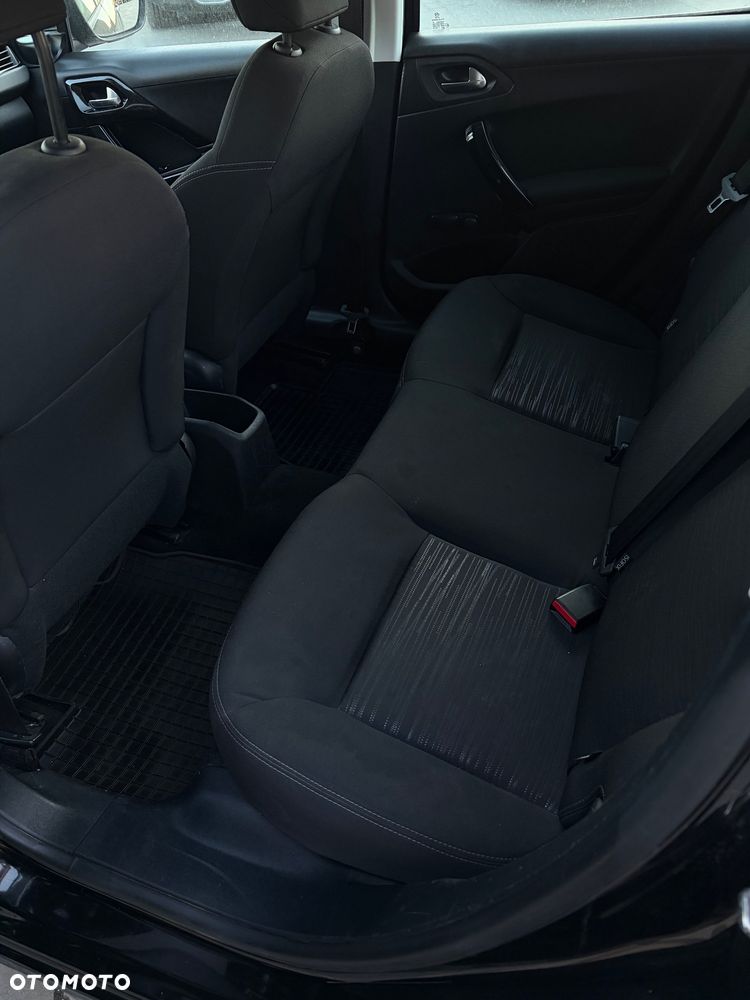 Peugeot 208 1.4 HDi Access - 16