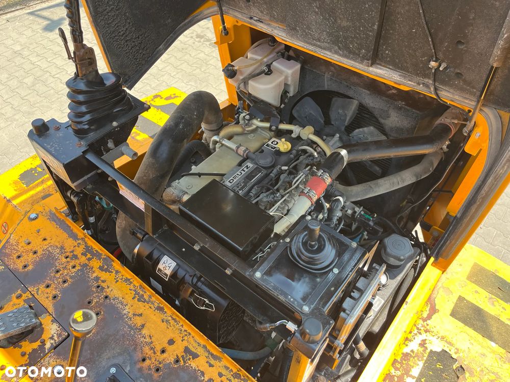 Thwaites Mach 2090 9Tonne - 18