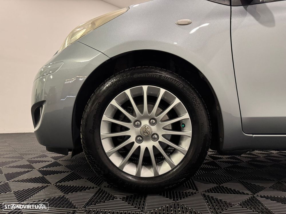 Toyota Yaris 1.4 D-4D SE Sport - 11