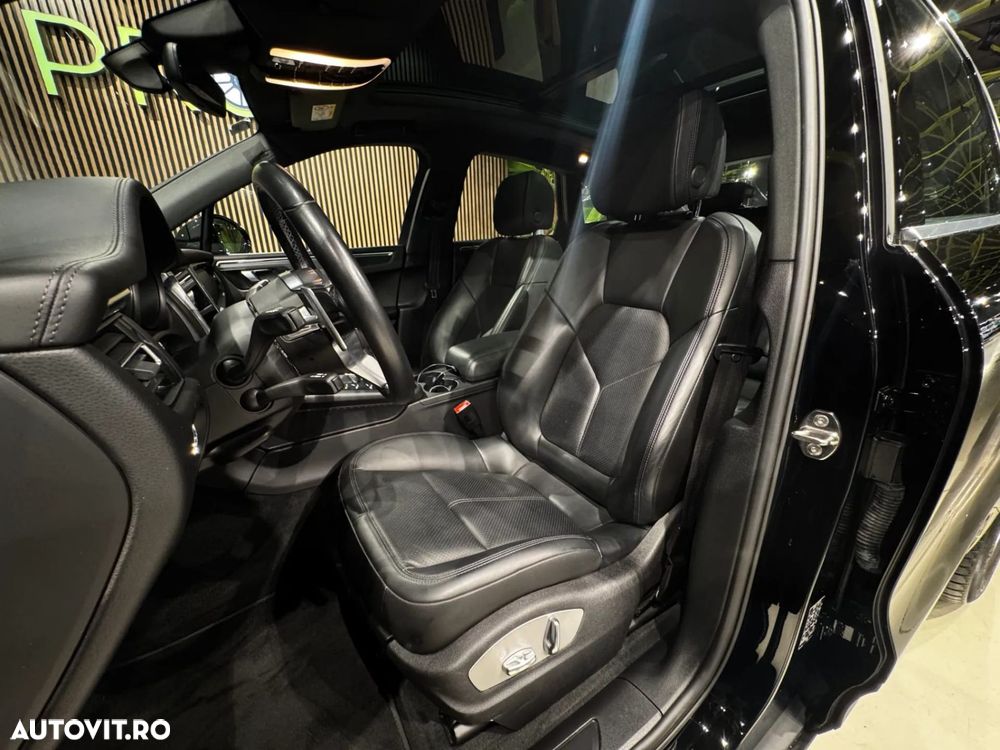 Porsche Macan - 22