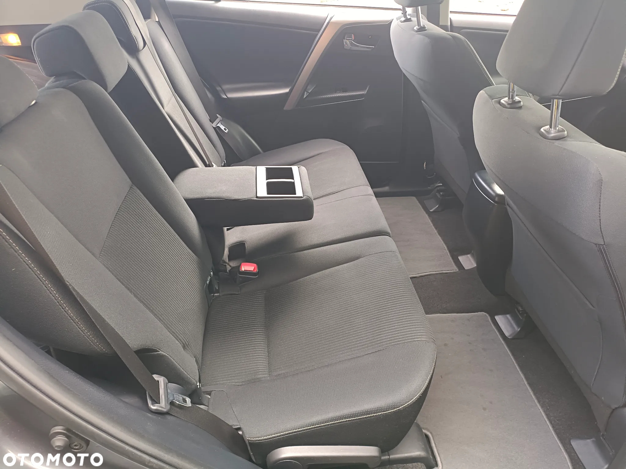Toyota RAV4 - 5