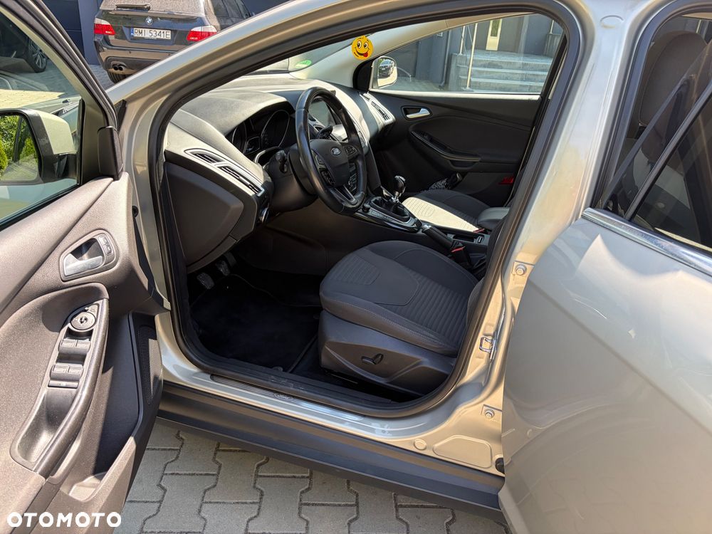 Ford Focus - 27