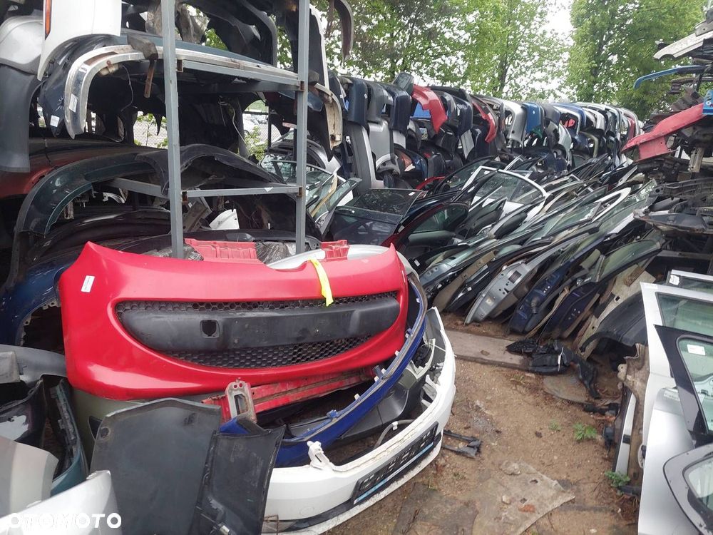 KOMPLETNY PRZÓD MASKA ZDERZAK BŁOTNIKI LAMPY BELKA PEUGEOT 107 I KJH - 17