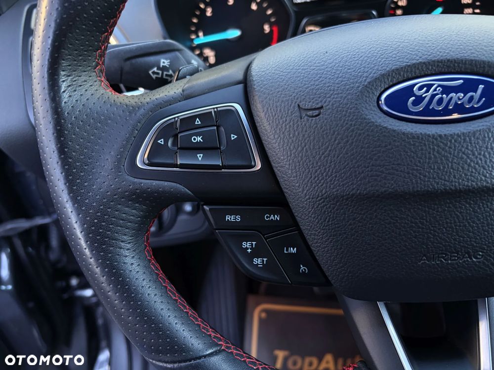 Ford Kuga 2.0 TDCi FWD ST-Line - 23