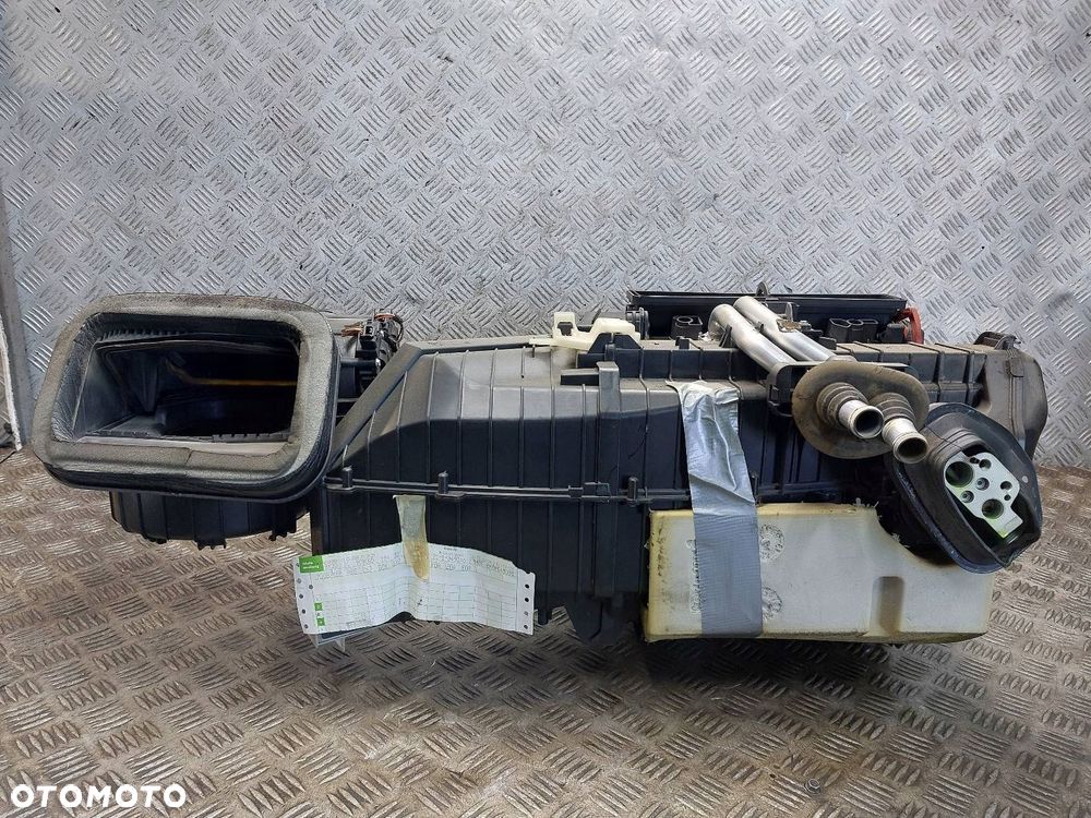 OBUDOWA NAGRZEWNICY NAGRZEWNICA AUDI A4 B8 EU 8K1820005AD K9749004 - 2