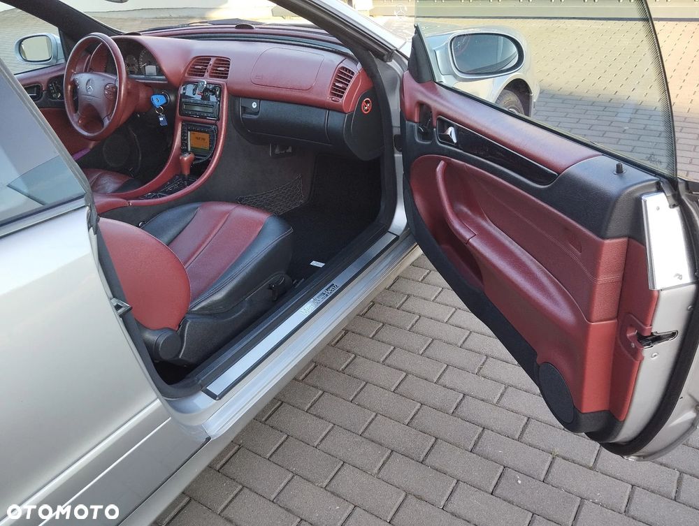Mercedes-Benz CLK - 30