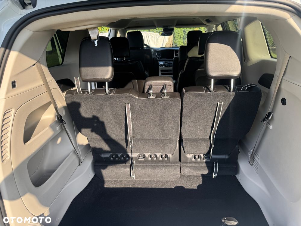 Chrysler Pacifica - 20