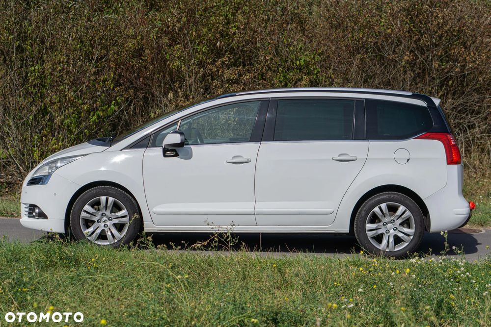Peugeot 5008 2.0 HDi Allure 7os - 2