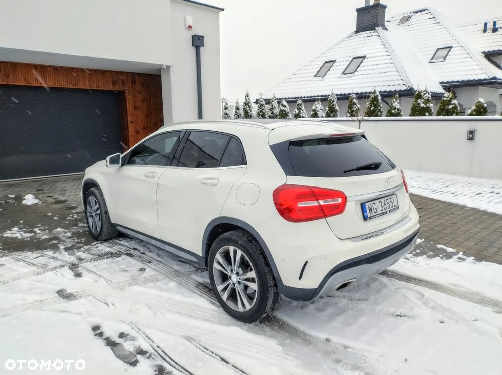 Mercedes-Benz GLA 250 4Matic 7G-DCT AMG Line - 19