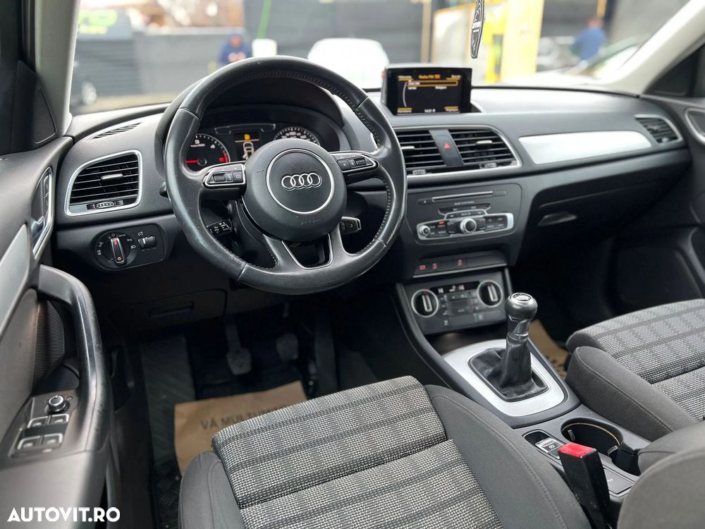 Audi Q3 2.0 TDI Design - 15