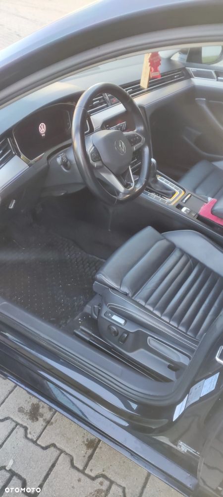 Volkswagen Passat - 21