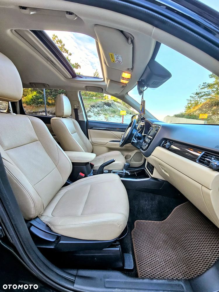 Mitsubishi Outlander 2.0 Intense 4WD CVT - 20