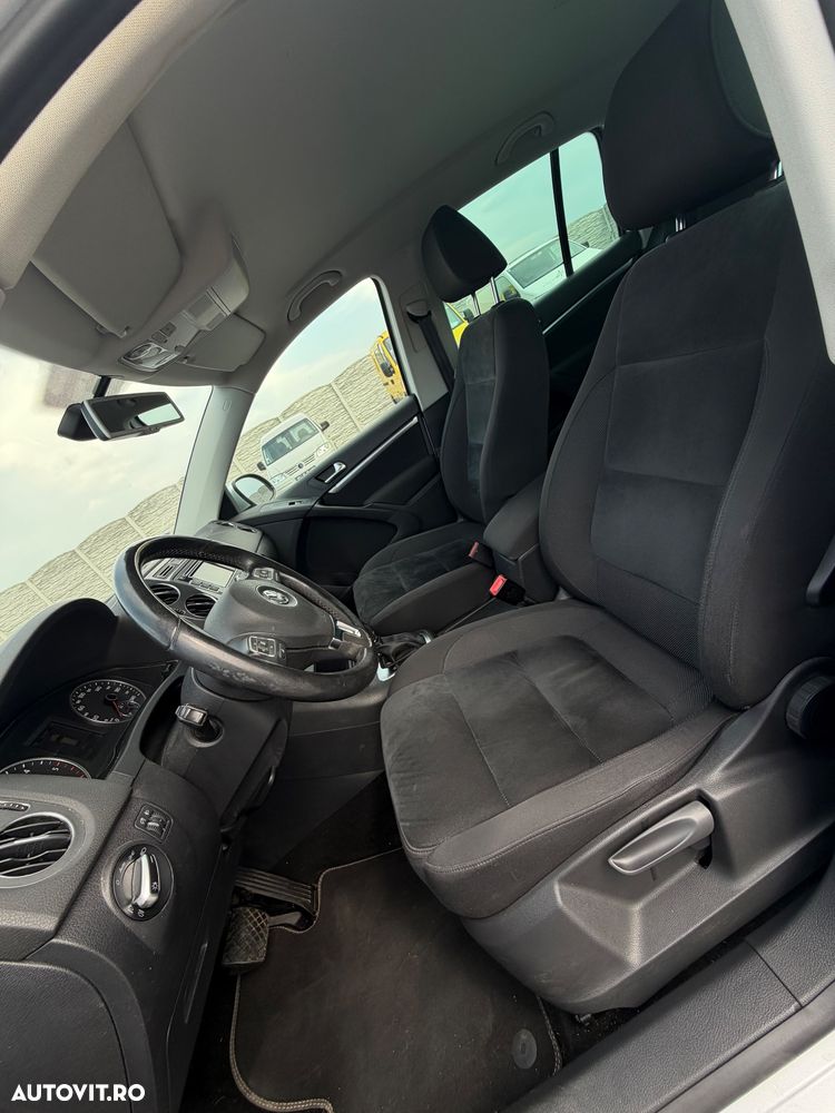 Volkswagen Tiguan - 14