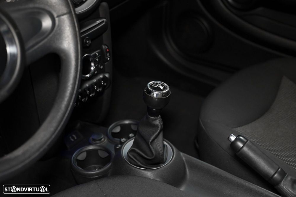 MINI 3 Portas One D - 20