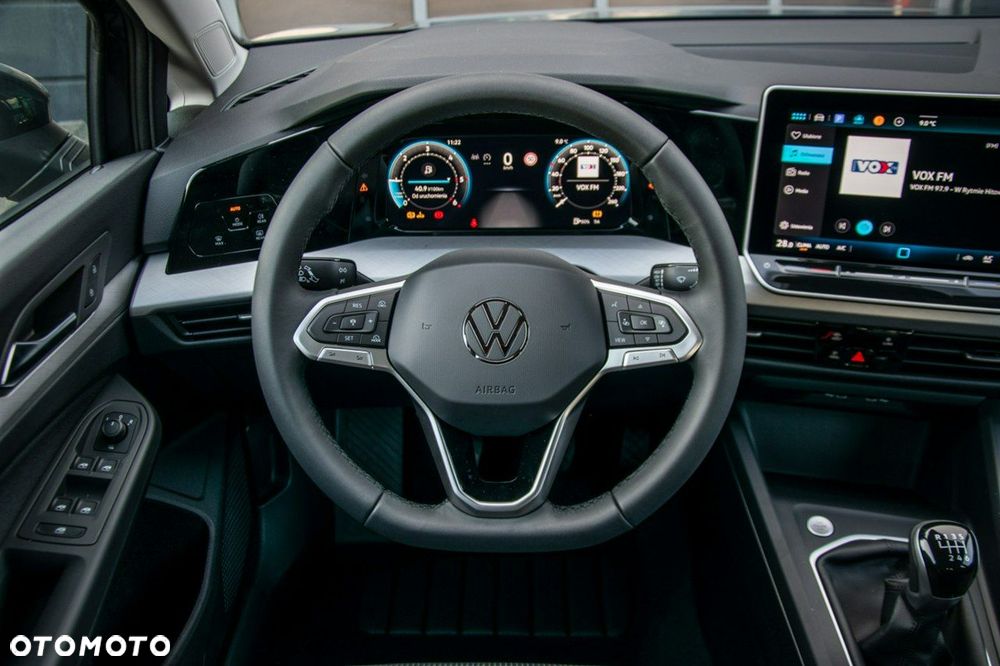 Volkswagen Golf - 18