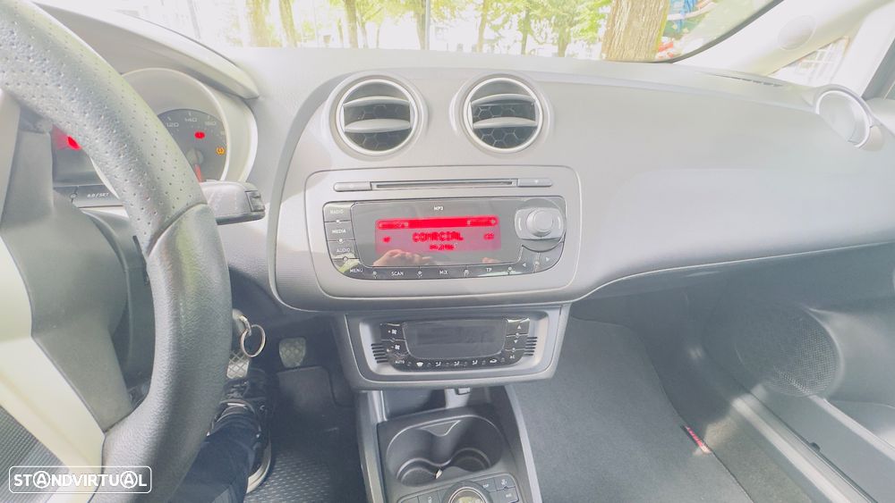 SEAT Ibiza 1.6 TDI Sport DPF - 11