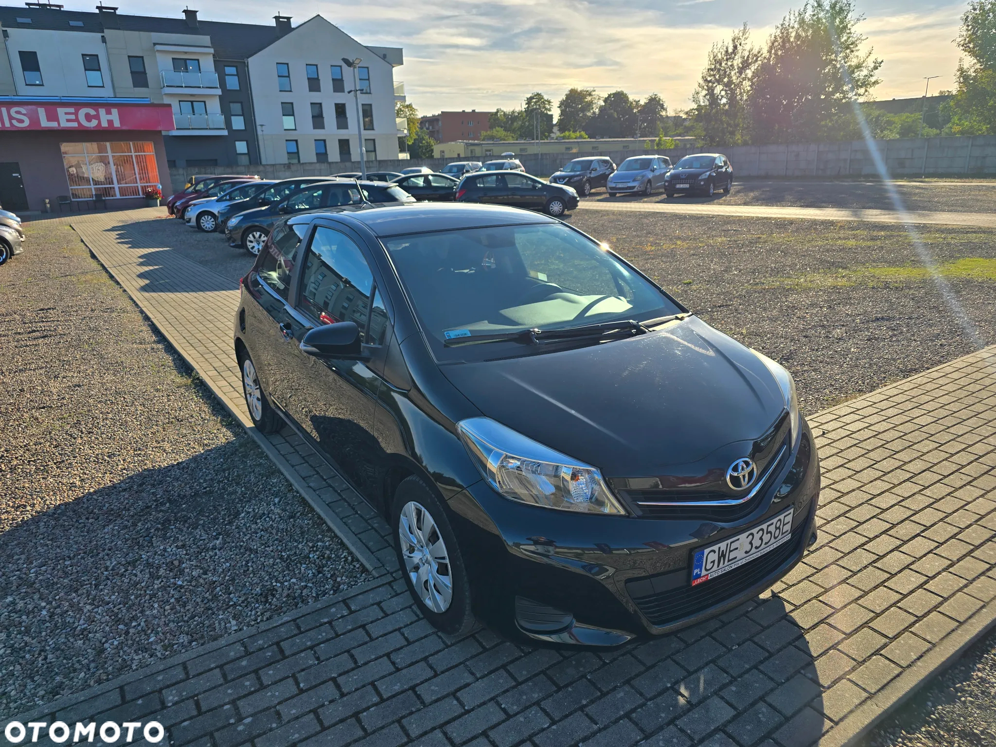 Toyota Yaris 1.0 Luna - 4