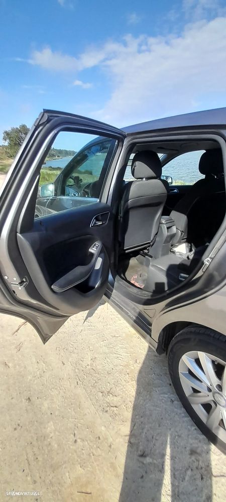 Mercedes-Benz B 180 d Style - 11