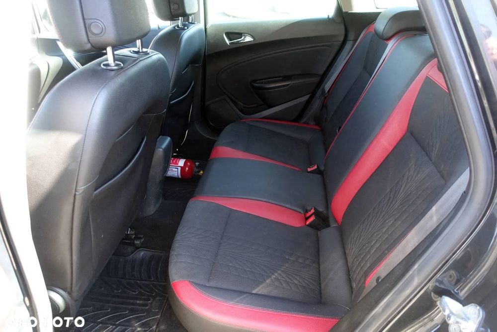 Opel Astra 2.0 BiTurbo CDTI DPF ecoFLEX SportsTourer St - 15