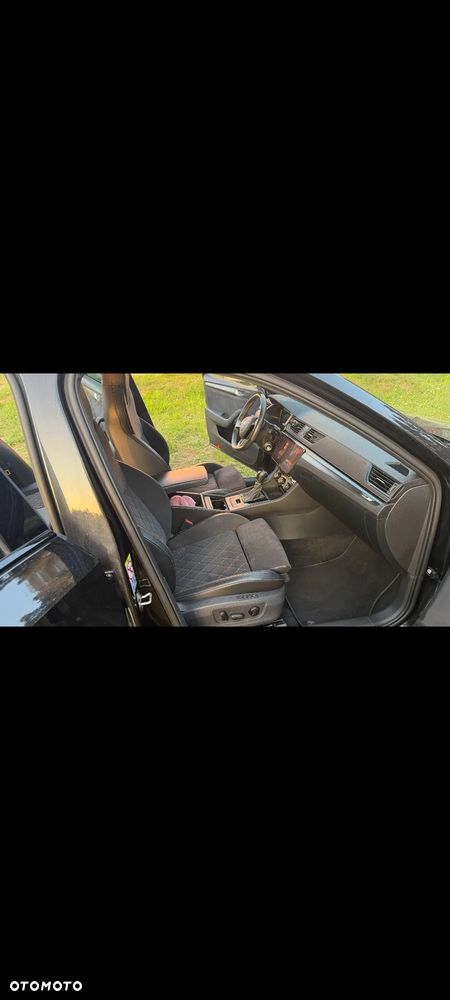 Skoda Superb 2.0 TDI SCR Sportline DSG - 8