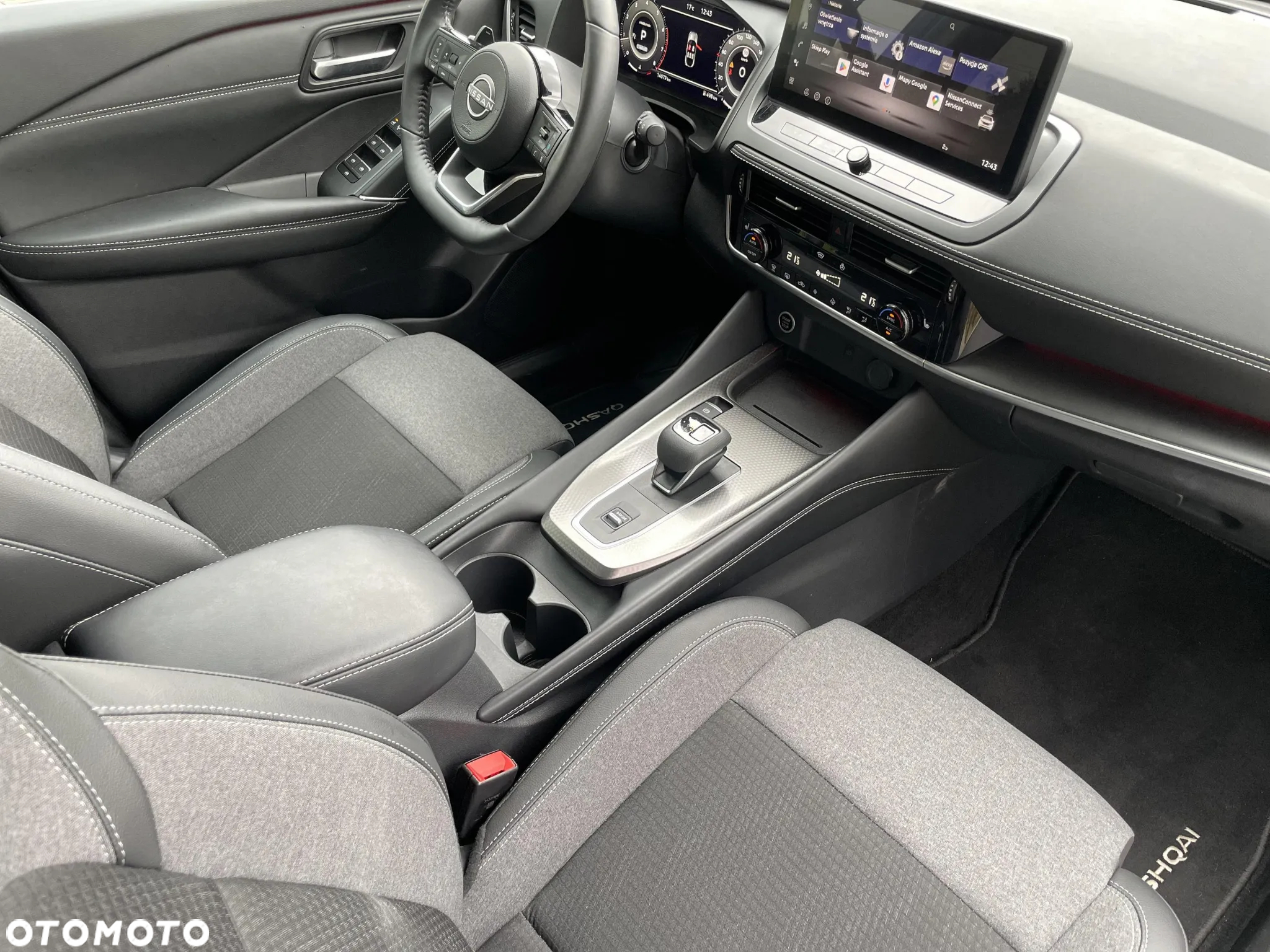 Nissan Qashqai 1.3 DIG-T mHEV N-Connecta Xtronic - 24