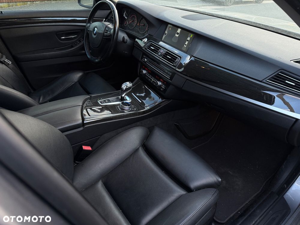 BMW Seria 5 535i - 5