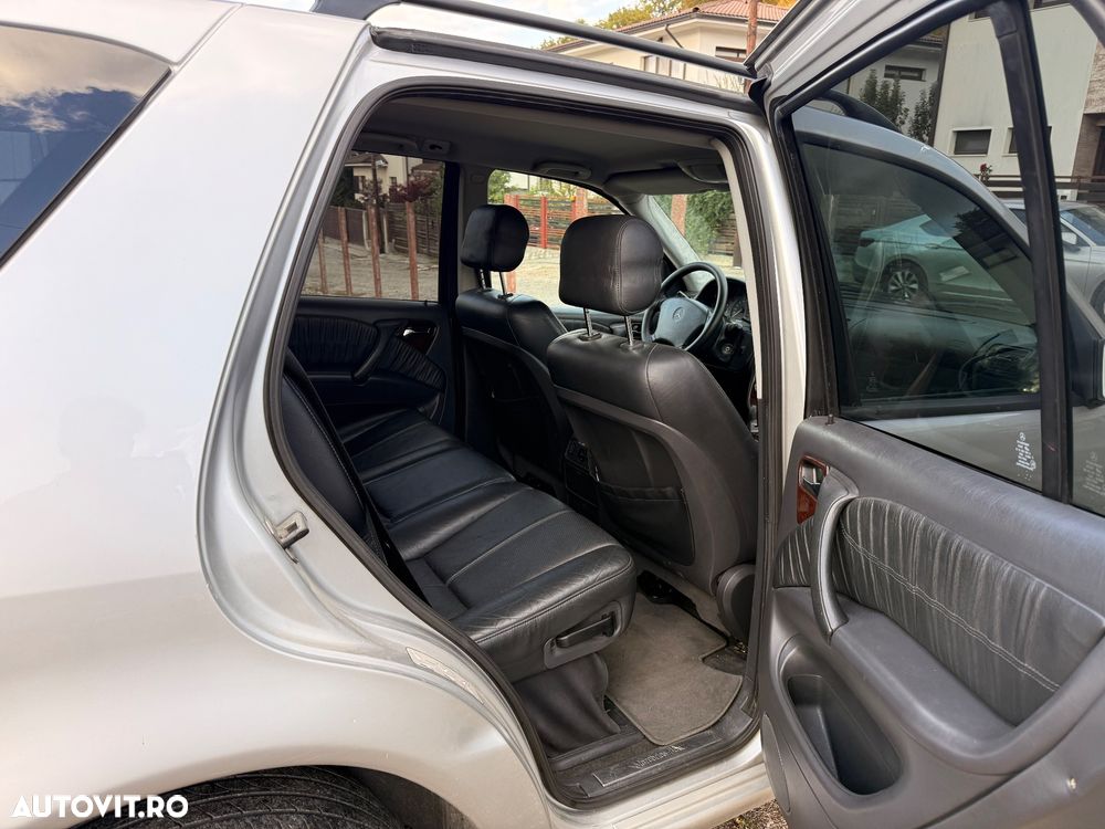 Mercedes-Benz ML - 15