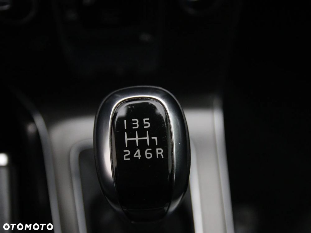 Volvo V40 - 30