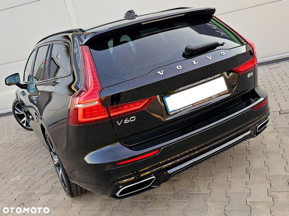 Volvo V60 B4 D Geartronic RDesign - 17