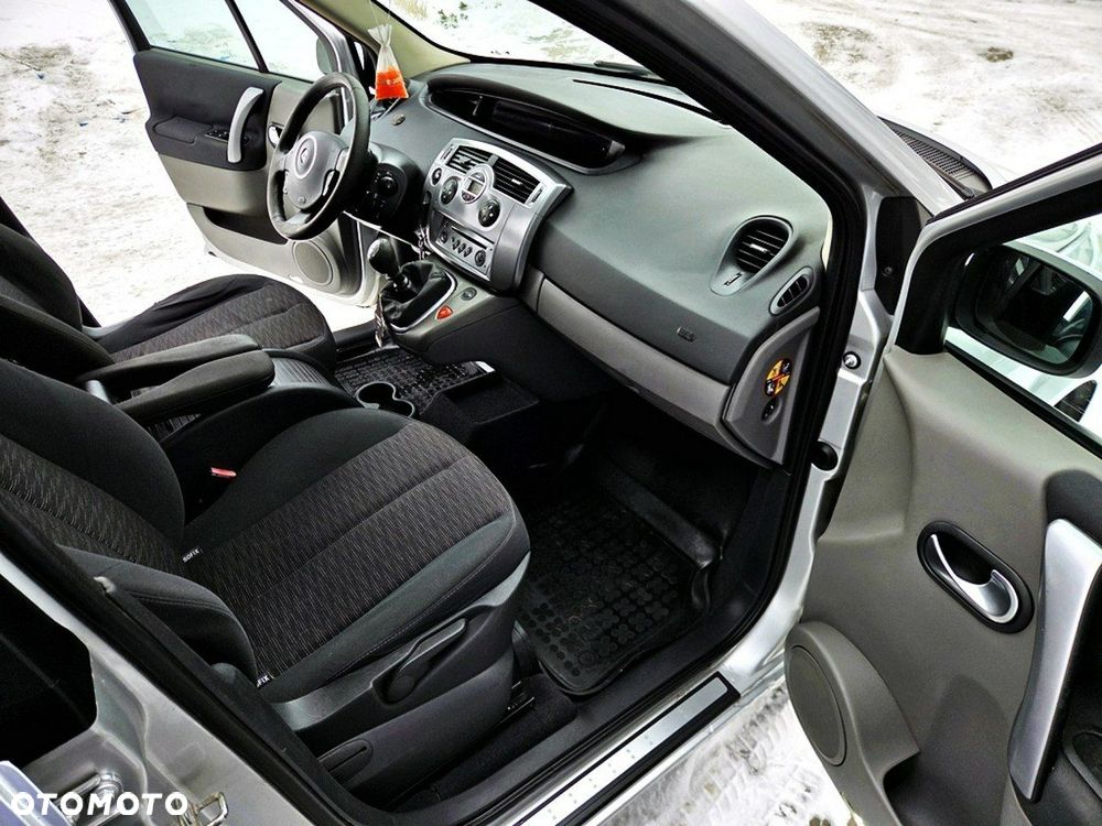 Renault Scenic - 10