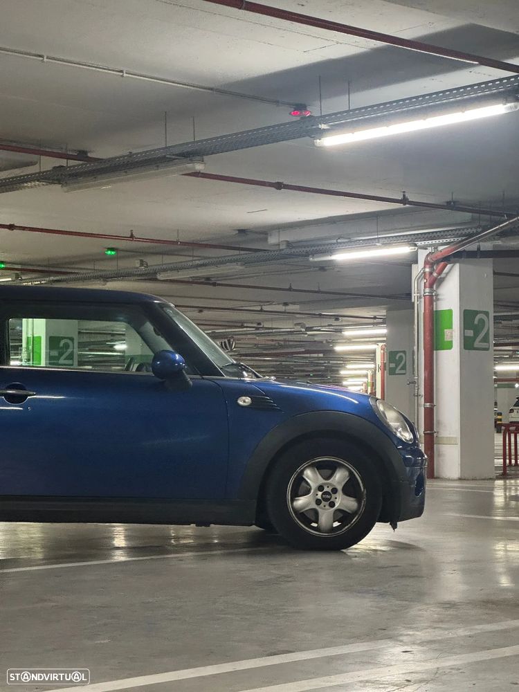MINI 3 Portas Cooper D - 3