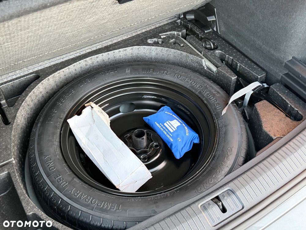 Volkswagen Tiguan - 34