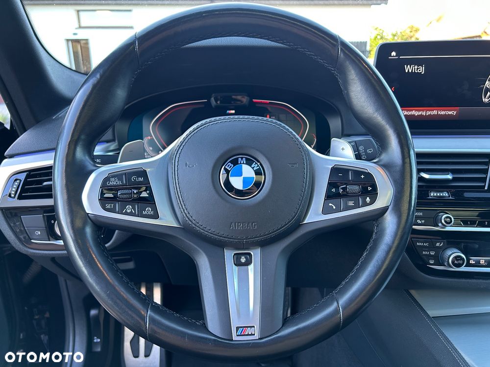 BMW Seria 5 520d M Sport Edition - 9