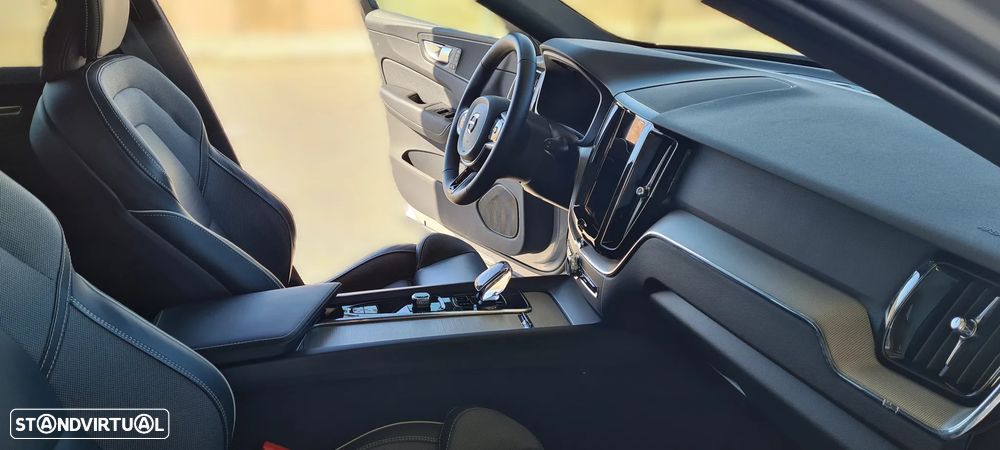 Volvo XC 60 2.0 T6 PHEV Plus Bright AWD - 10