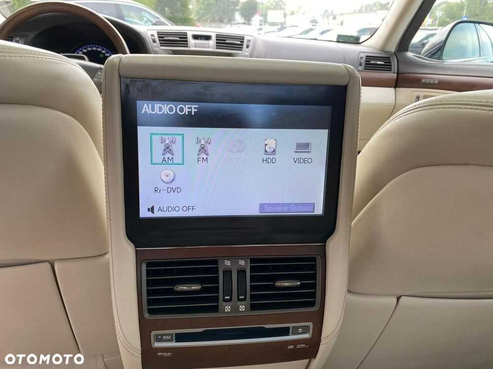 Lexus LS - 9