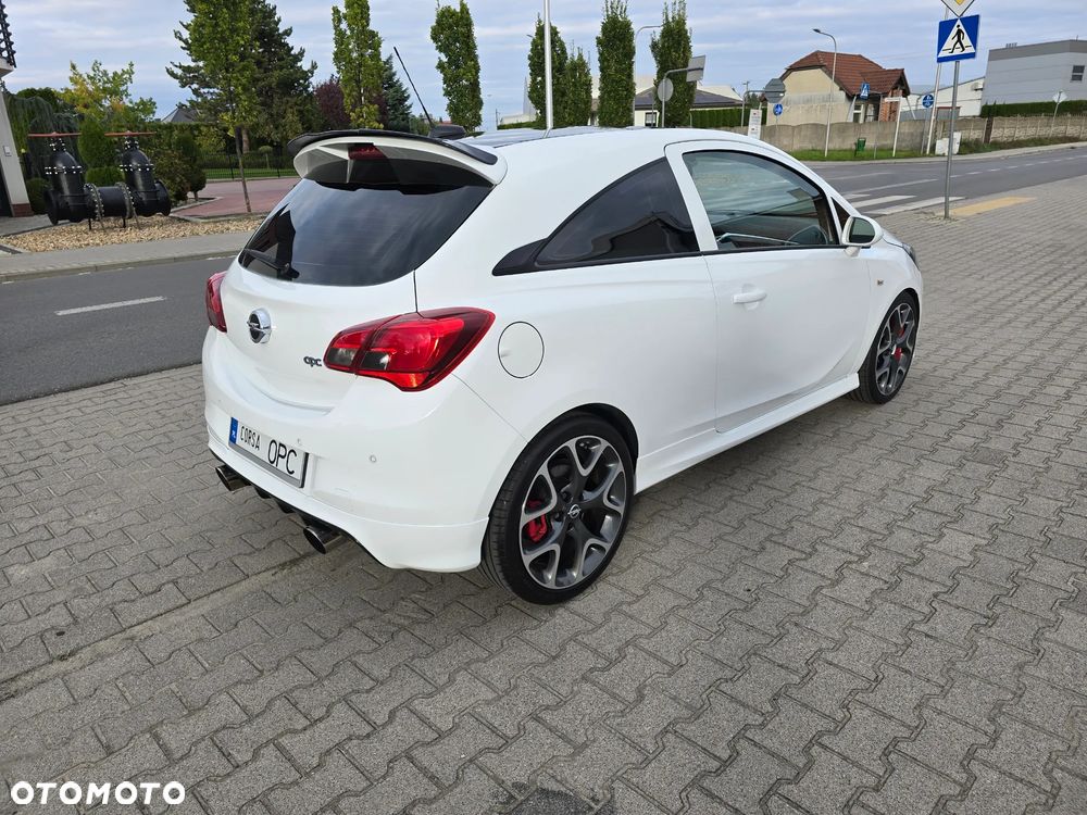 Opel Corsa 1.6 Turbo OPC Nürburgring Edition - 4