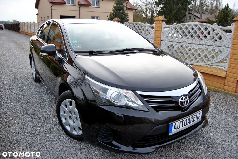 Toyota Avensis 1.6 Sol - 15