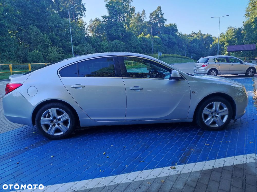 Opel Insignia 1.8 Elegance - 2